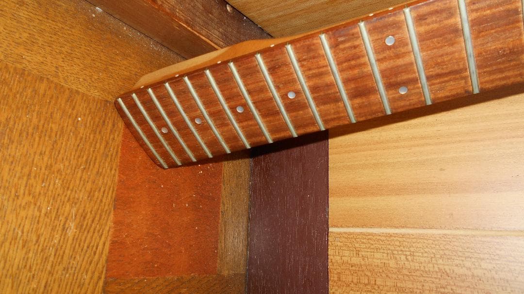 80年代中期～　フェルFSTネック