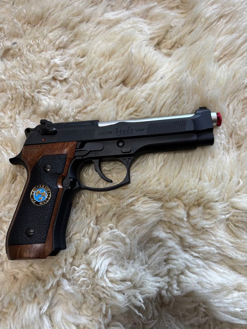 東京マルイ　サムライエッジ　M92Fカスタム・ジルバレンタイン初回モデル　中古品
