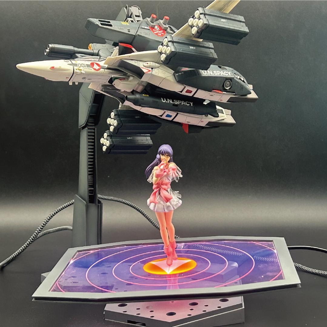 【電飾】VF-1バルキリー／リン・ミンメイ　塗装済完成品