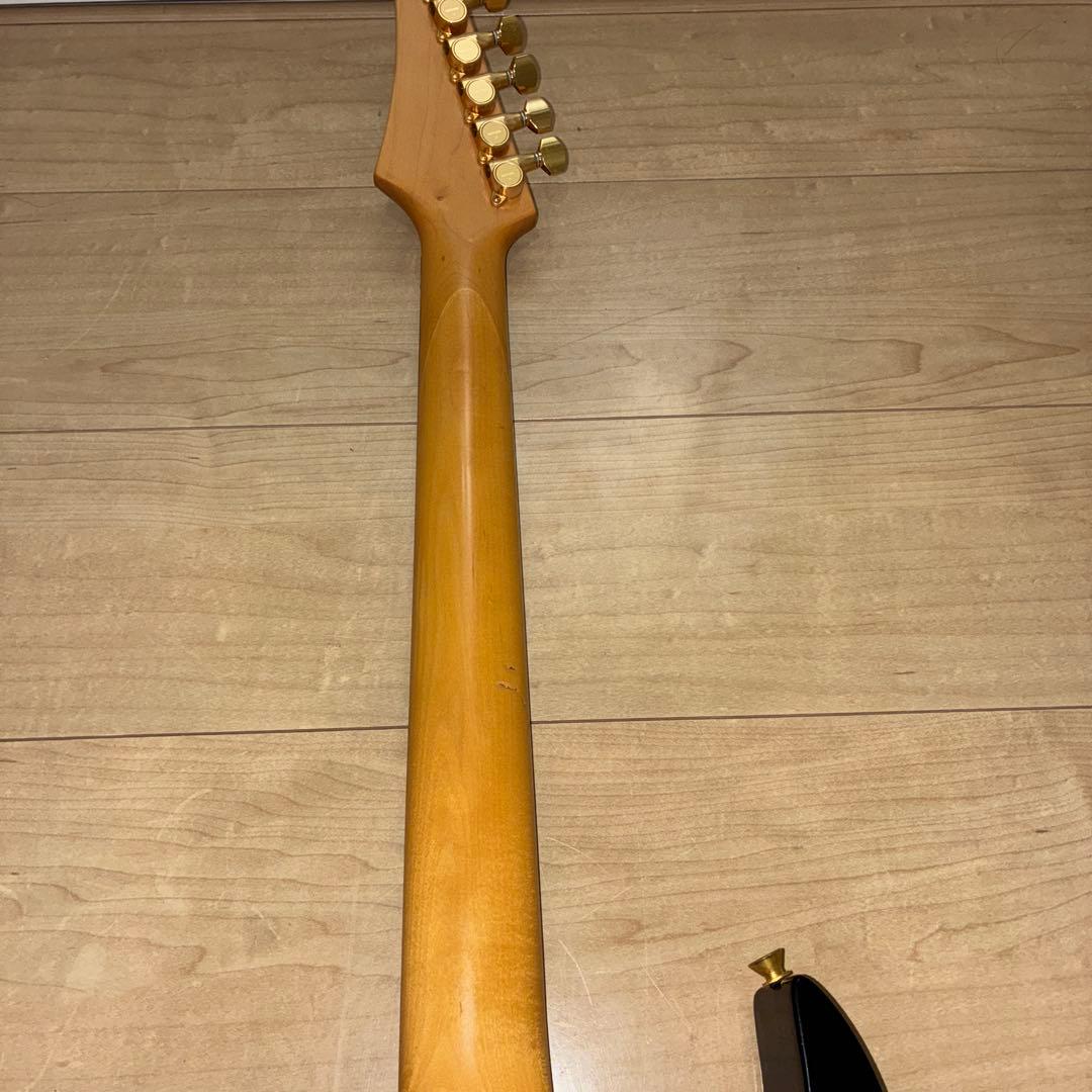 見て！フェルナンデス　FGZ-550 SSH ピックアップフロイドローズ搭載！