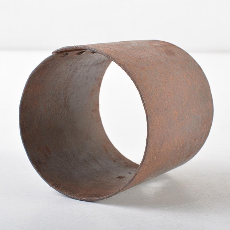 茶道具　古鉄鎚出　銀象嵌　瓢箪の葉文　蓋置　時代箱　V　R6097