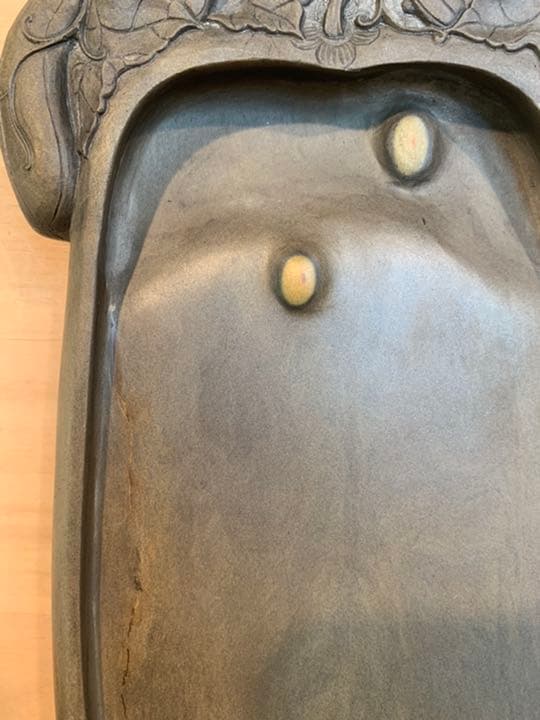 【肇慶端渓石梅花坑有眼瓜文硯】