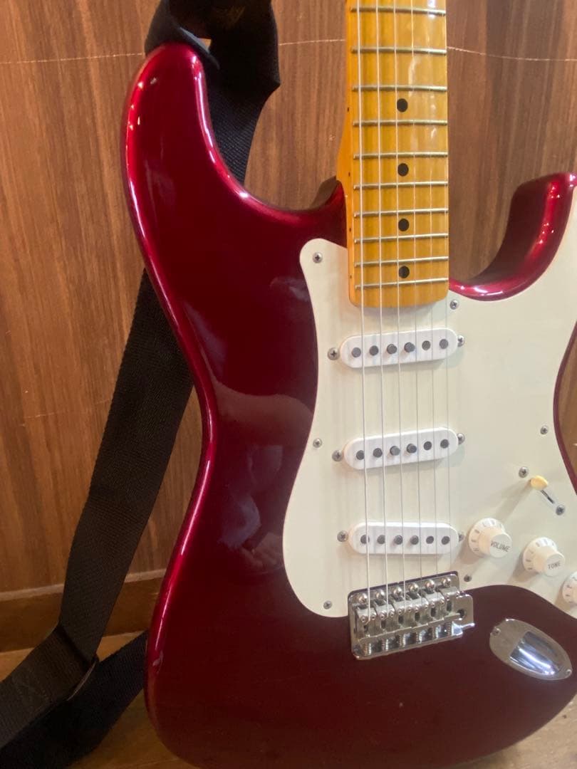 Fender フェンダー ストラトキャスター レッド エレキギター　良品