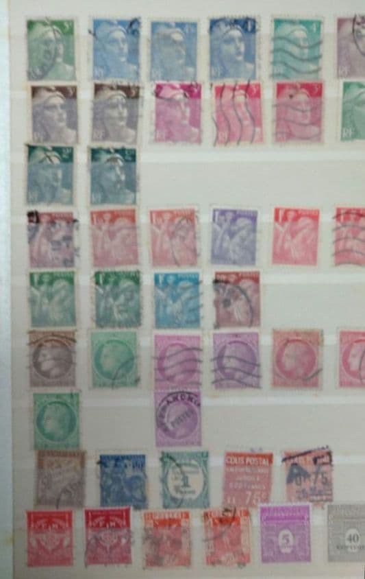 主にフランスの使用済み切手