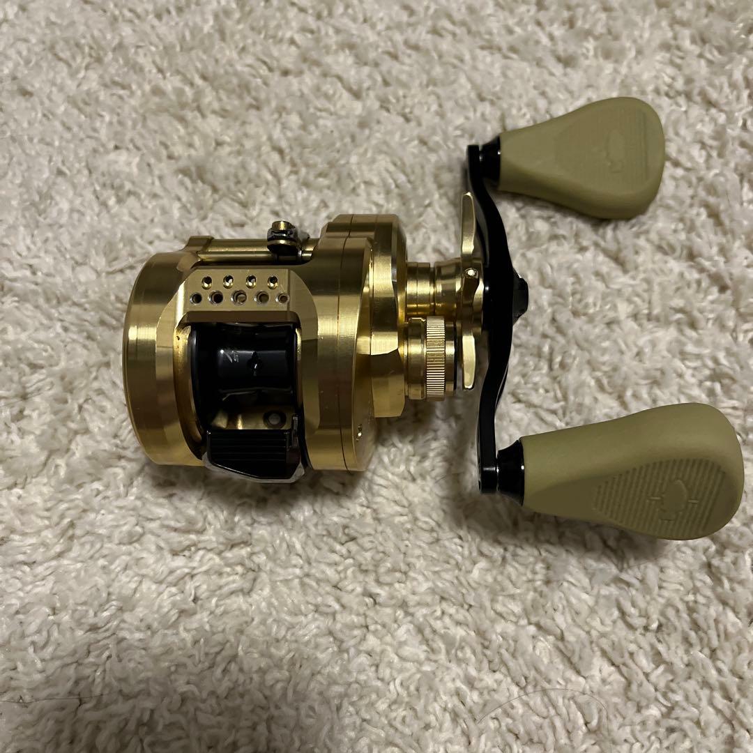 カルカッタコンクエスト200xg バリアルハンドル100 ブラック