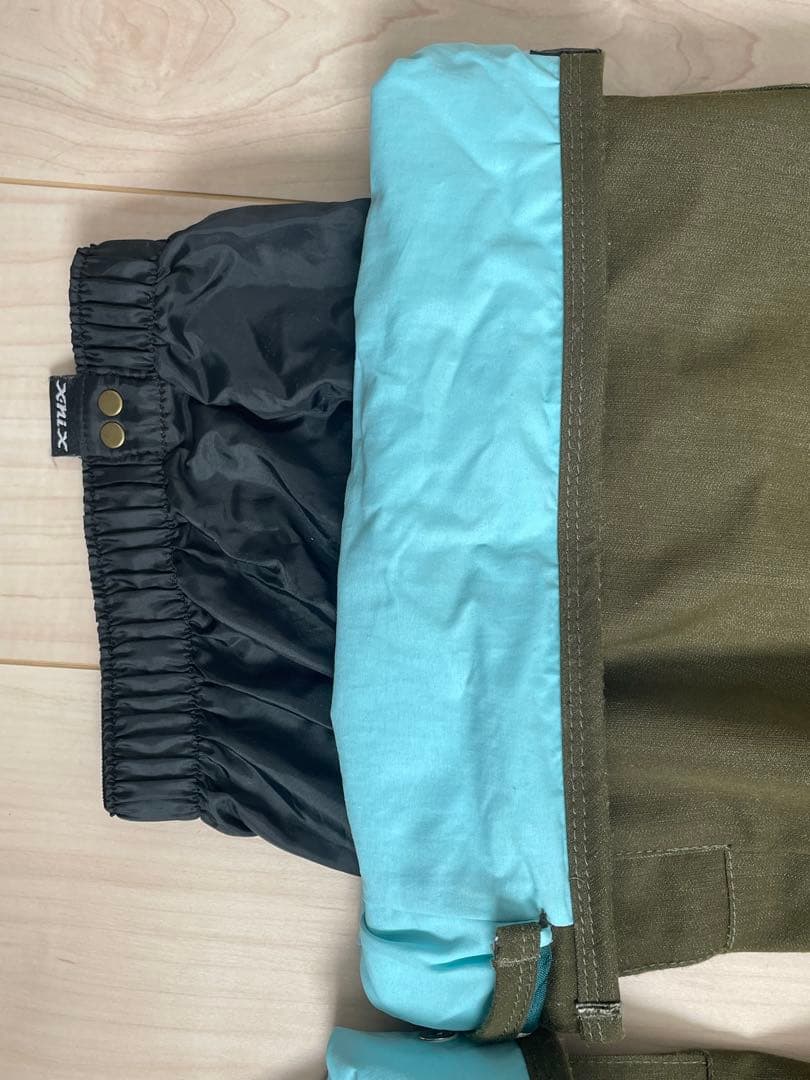 スノーボードウェア Mサイズ オリーブ色