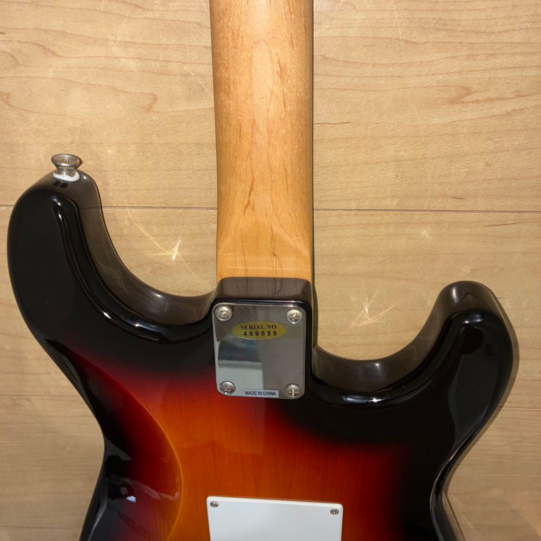 バスカーズ　希少　レフティモデル　ストラトタイプエレキギター　音良し　調整済み