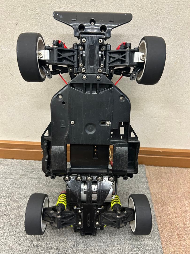 タミヤTA03RS中古シャーシ(オプション、ジャンクパーツ多数)
