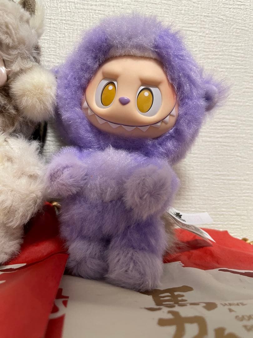 POPMART have a good run 馬力全開　スカルパンダ　ラブブ