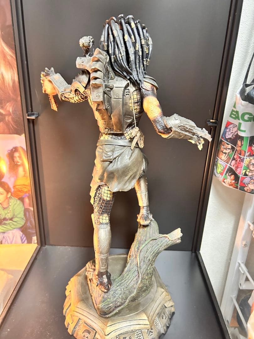 ジャングルハンタープレデター フィギュア