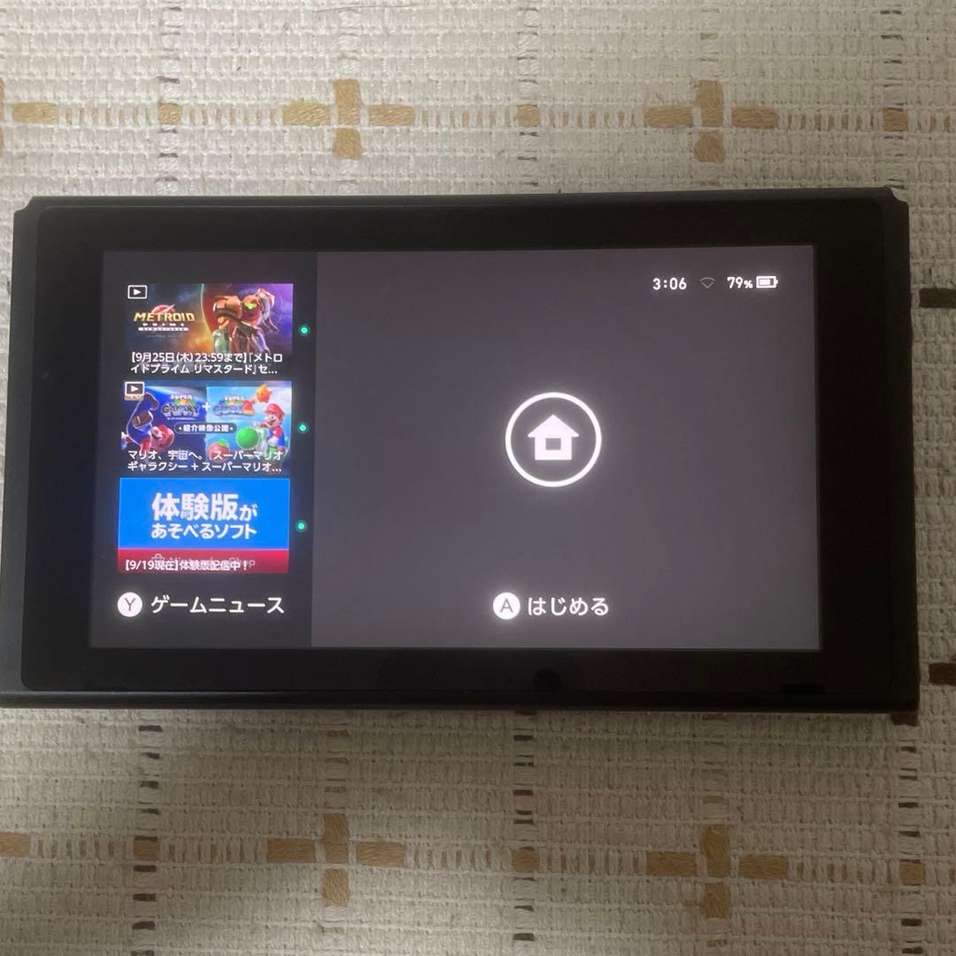 Nintendo Switch 本体、microSDカード