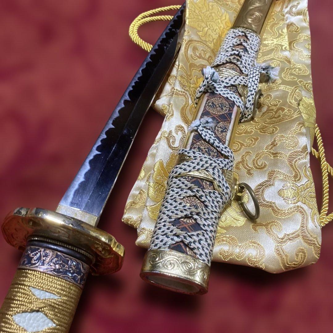 模造刀(刀袋付) 太刀造り 金具装飾 金茶柄 太刀型金鍔