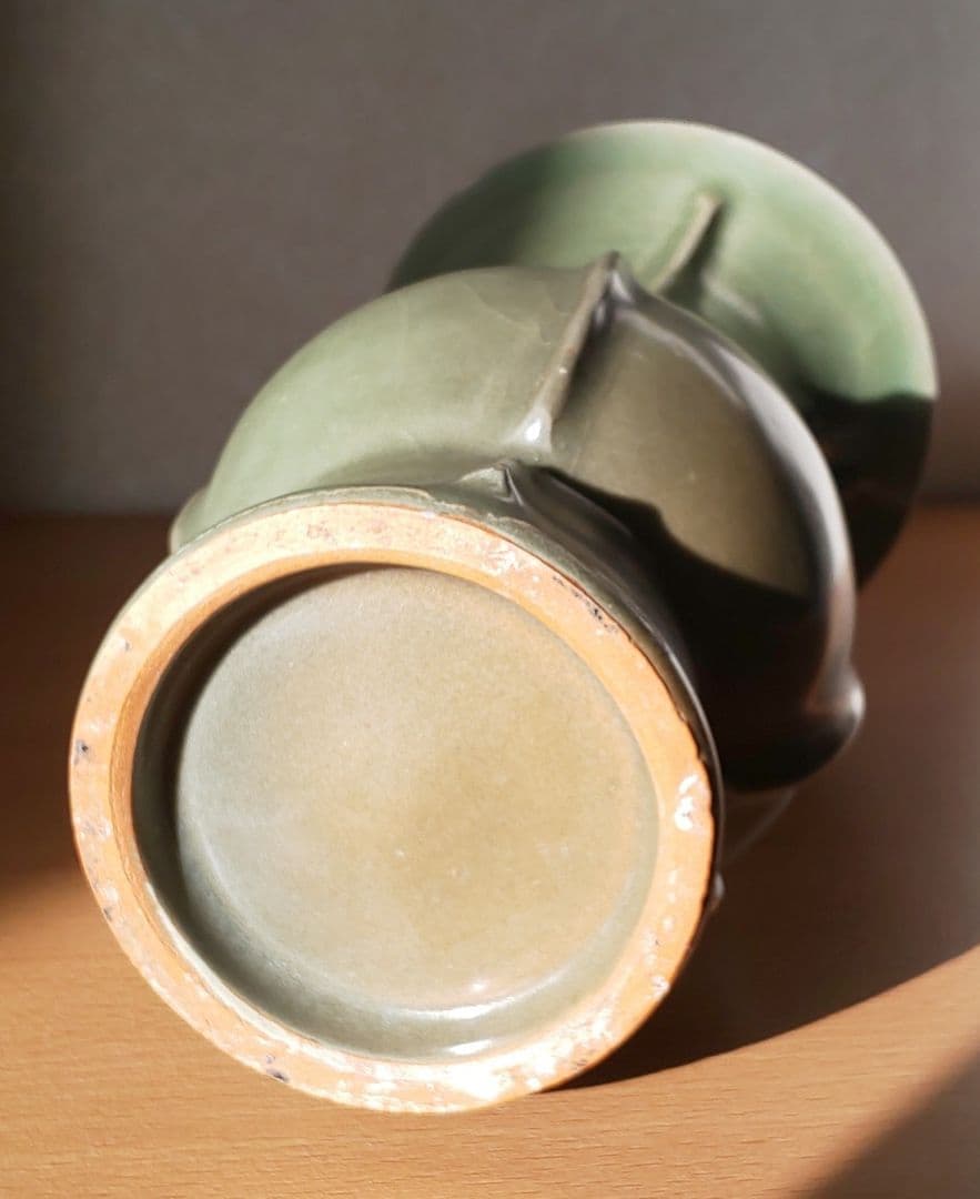 青磁中国美術 宋龍泉窯粉 梅子青出青磁品種 尊式 花瓶