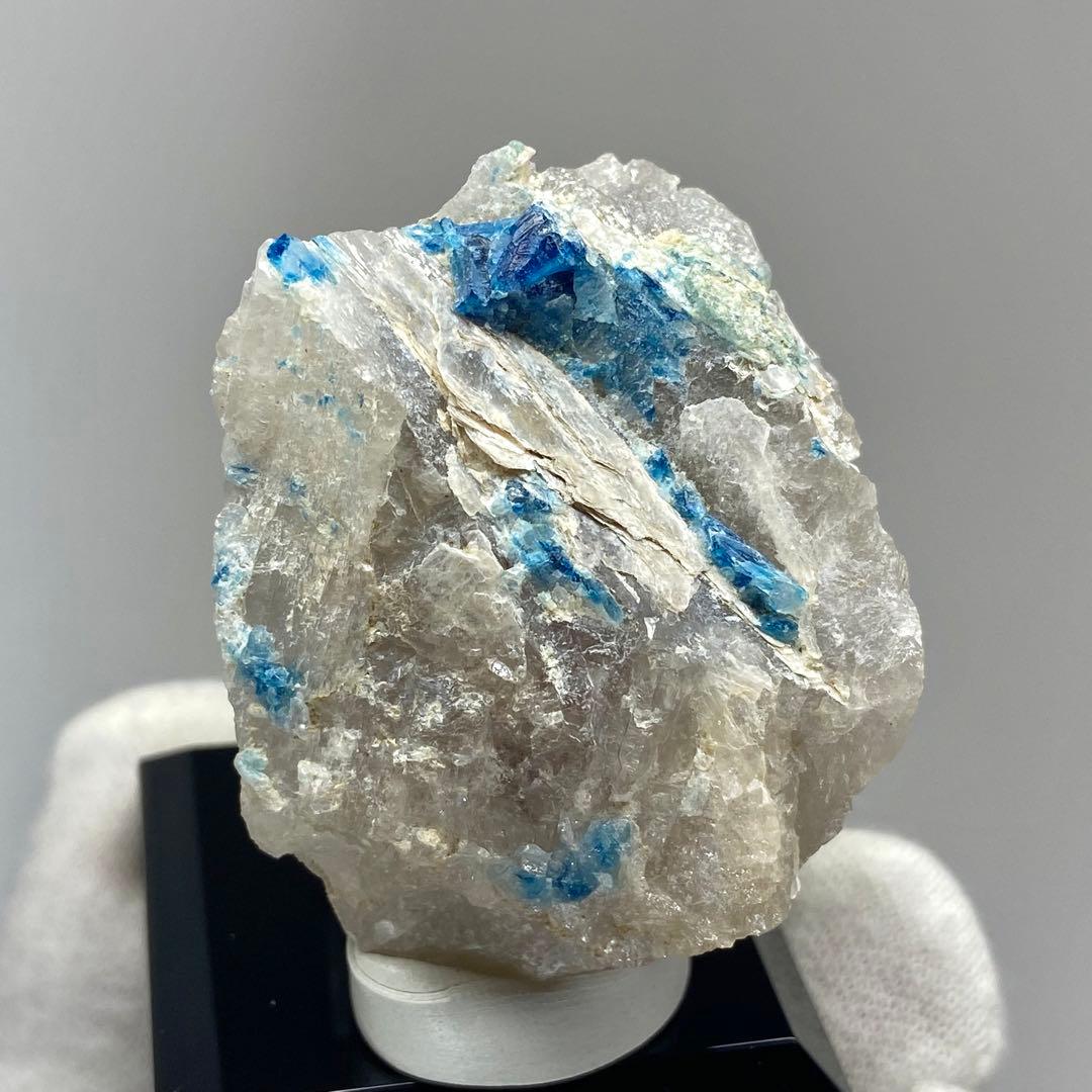 ユークレース　マイカ　ジンバブエ産　鉱物標本　原石鉱石　天然石　ストーン