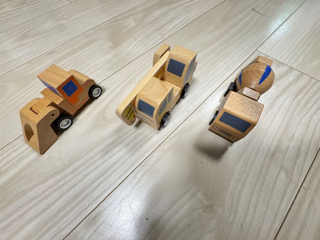 Click clack　知育・木製玩具　働く車　13個セット