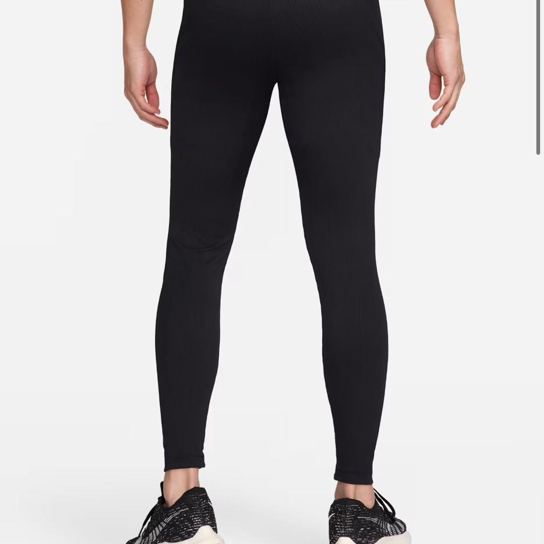 ナイキ　エアロスイフトタイツ　サイズM