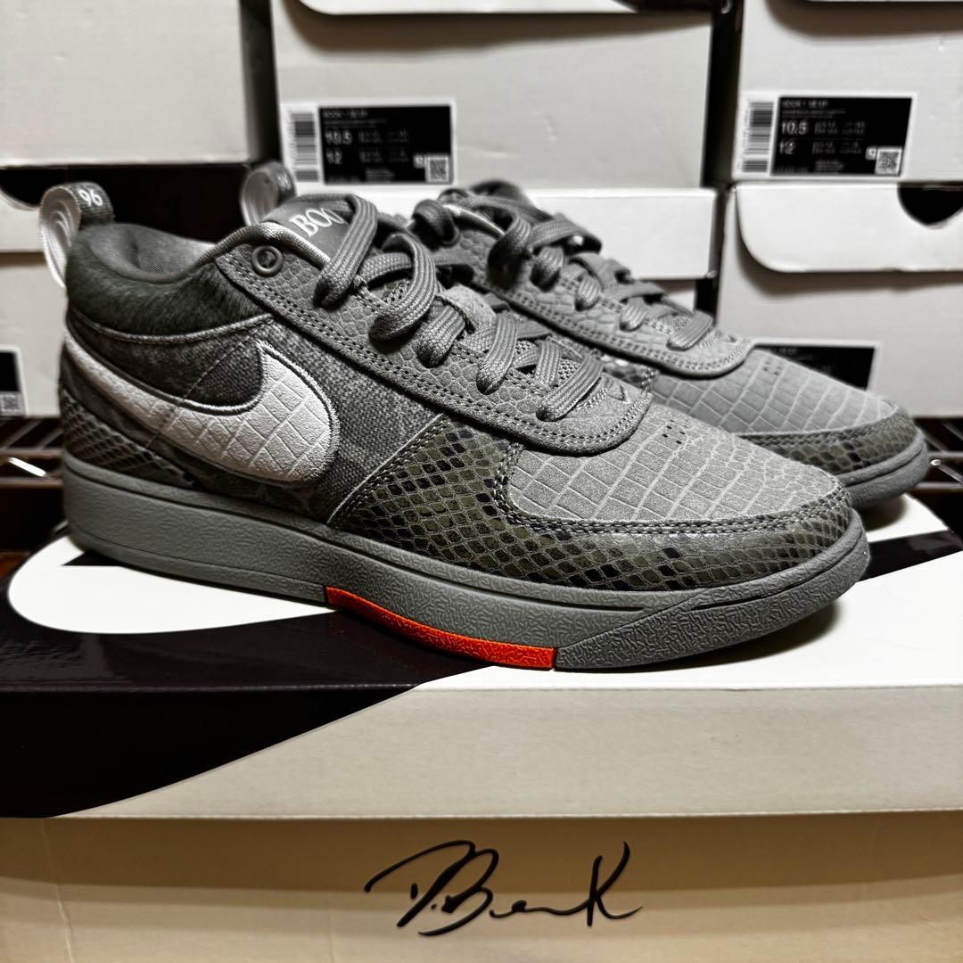 NIKE BOOK 1 PRM ‘HIKE’ HF6236-002 26cm