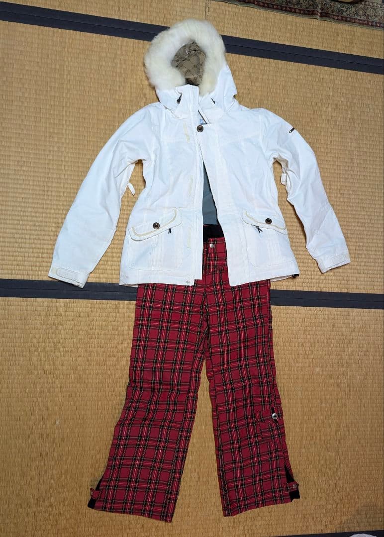 【値下げ！最安】スノーボードセット（ブーツ・ボード・ ウェア・ケース付き）