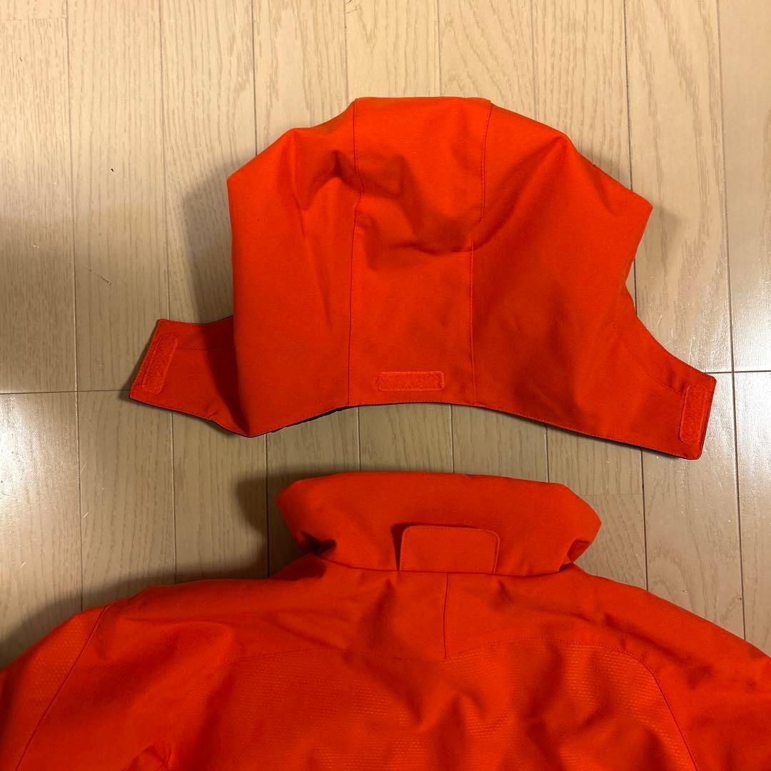 フェニックスPhenix美品スキーウェア上下160 サイズ　手袋付き