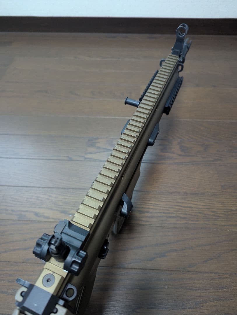 東京マルイ　次世代電動ガン　SCAR-H FDE