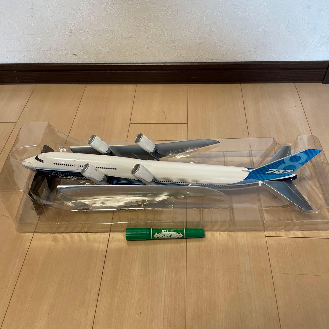★レア★BOEING747-8 【BOEING塗装】1:144モデルプレーン