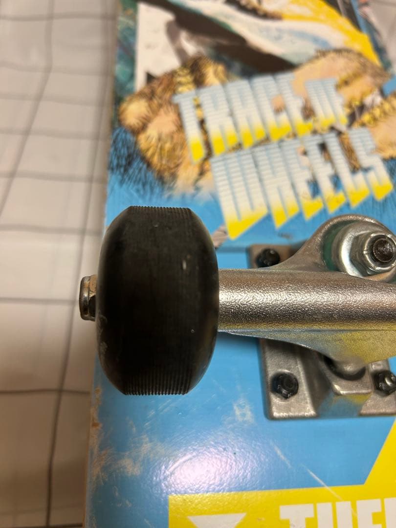 TUFLEG 恐竜デザイン スケートボード