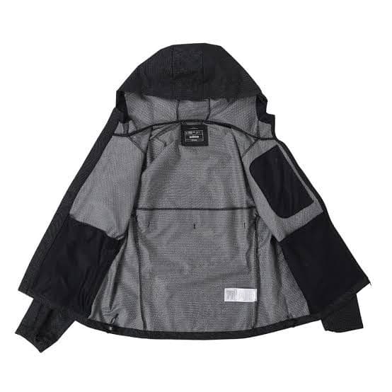 (新品未使用タグ付き)アディダスランニング ジャケット BX979-HM4326