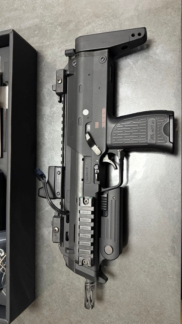 MP7A1 ブラック　電動ガン