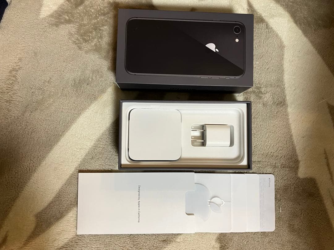 iPhone8 本体 スペースグレー 64G