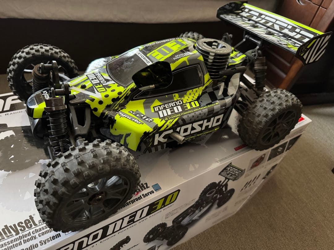 【盛り沢山】KYOSHO INFERNO NEO 3.0 1/8 ラジコンバギー