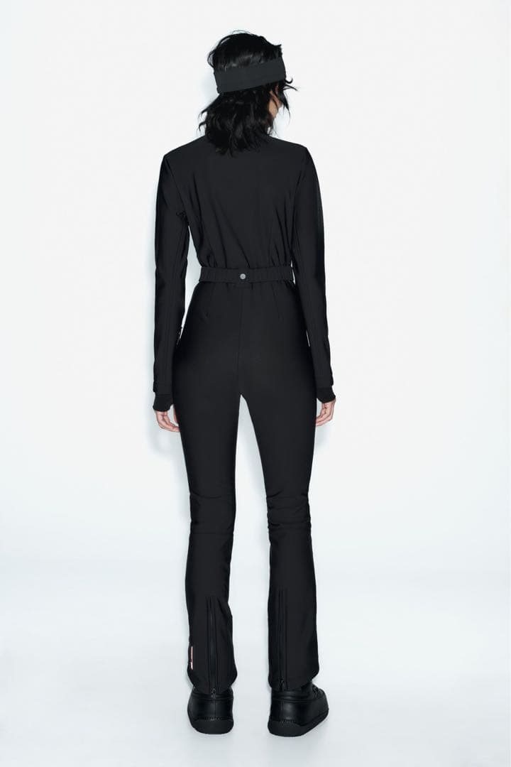 新品 ZARA 定価22,990円 ジャンプスーツ ブラック S ラスト1点♪