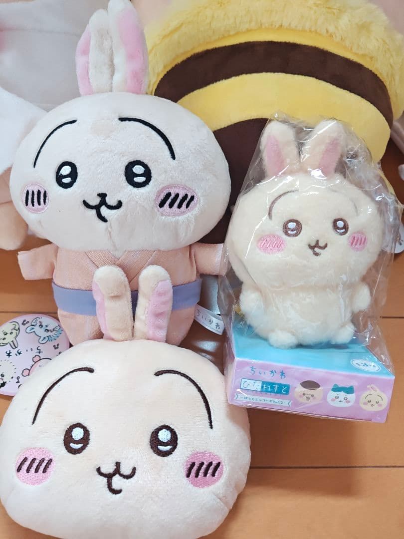 ちいかわ♥クッション♥ぴたれすと♥BIGぬいぐるみポーチ♥うさぎ大量１１点セット