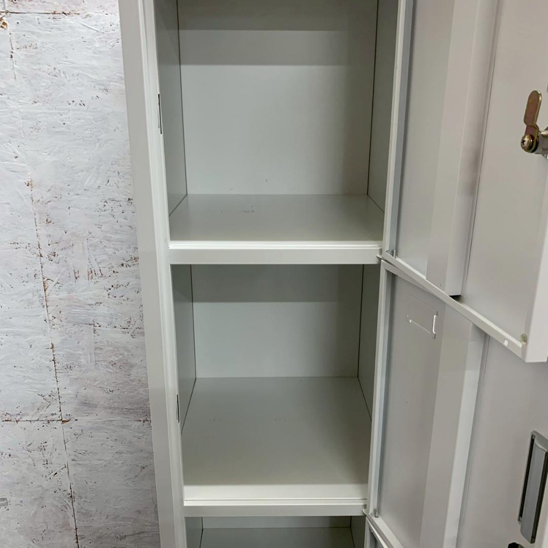 4ドア 鍵付きロッカー 縦型 事務用品 事務什器 ジム 鍵付きA0600