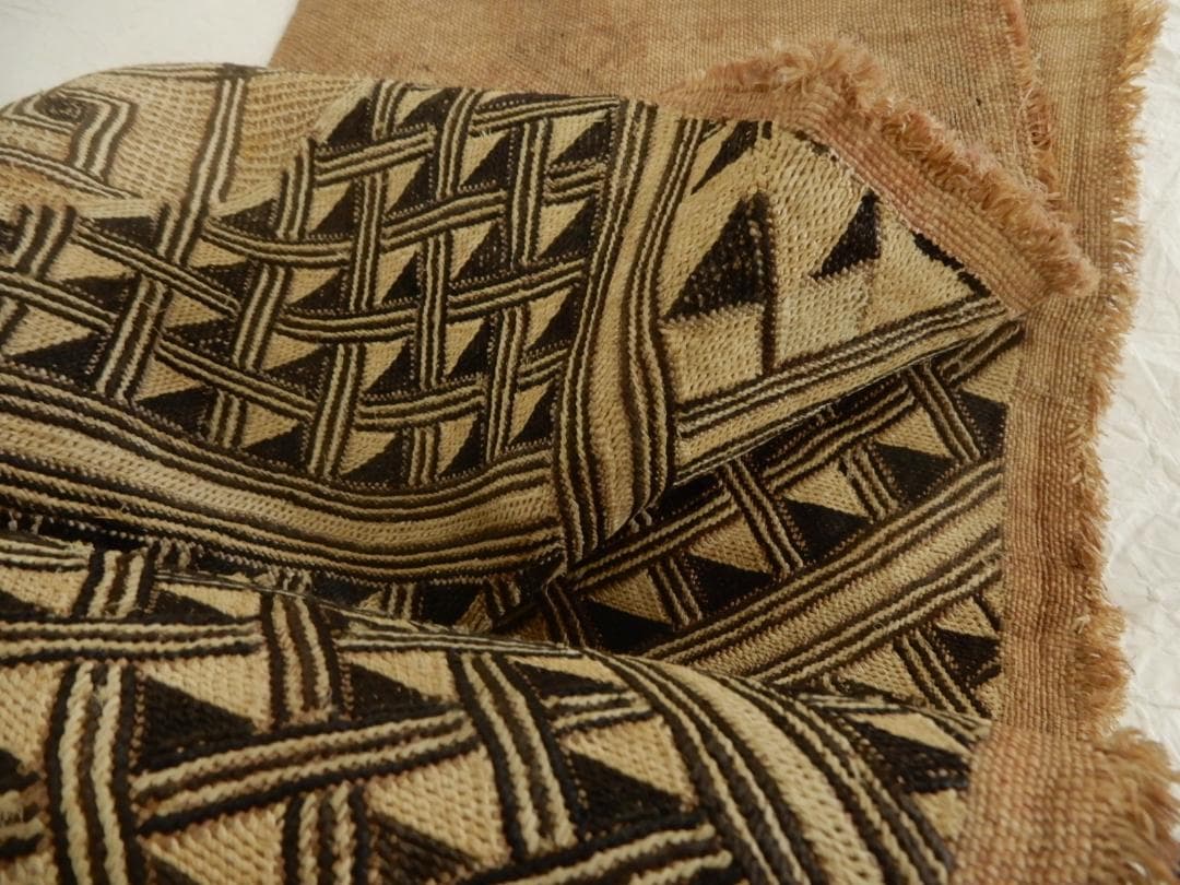 ラフィア・大きなアンティーククバ布・草ビロード・ショワ・コンゴ・クバ王国