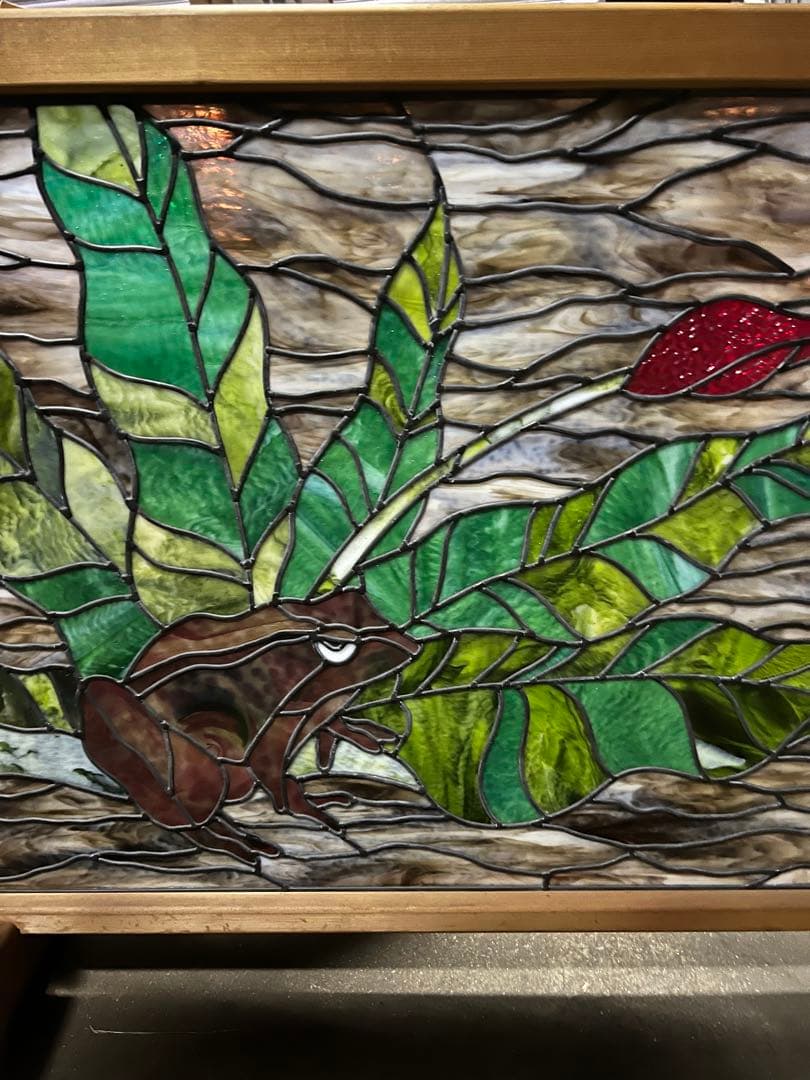 ステンドガラスのパネル葡萄ぶどう　カエル蛙