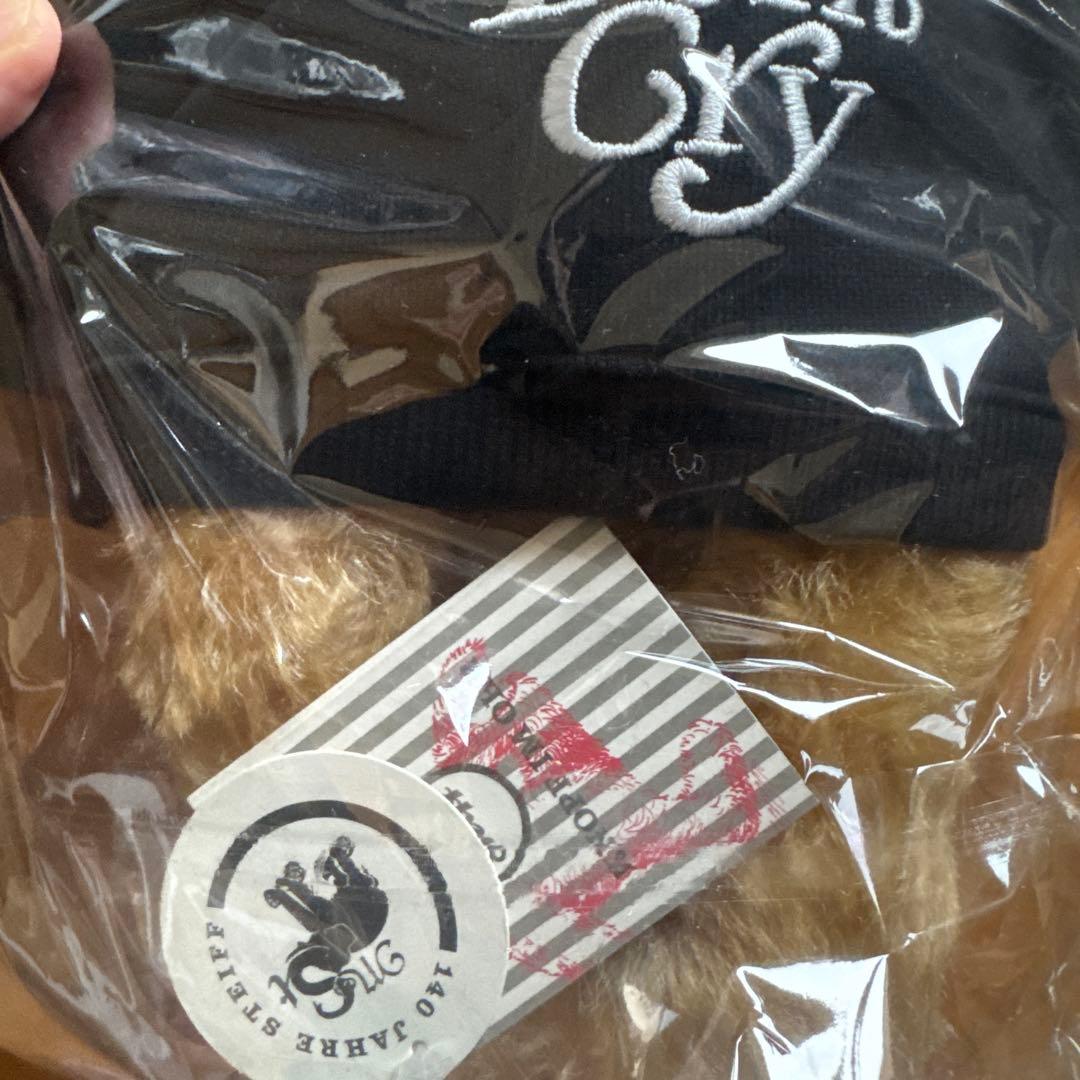 Girls Don't Cry × Steiff Teddy Bear