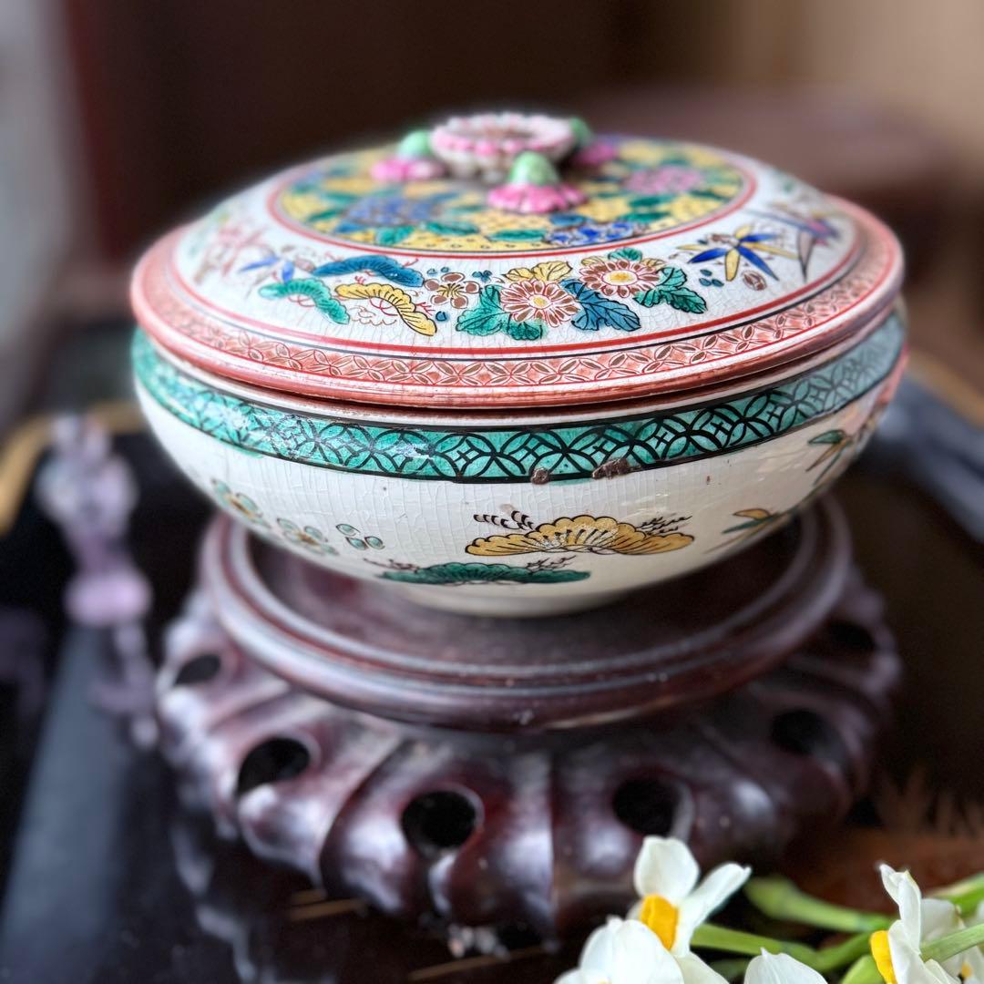 T様へ感謝お嫁入り‼️九谷焼KUTANI あじさい❌鶴❌松　蓋もの食籠作り置き