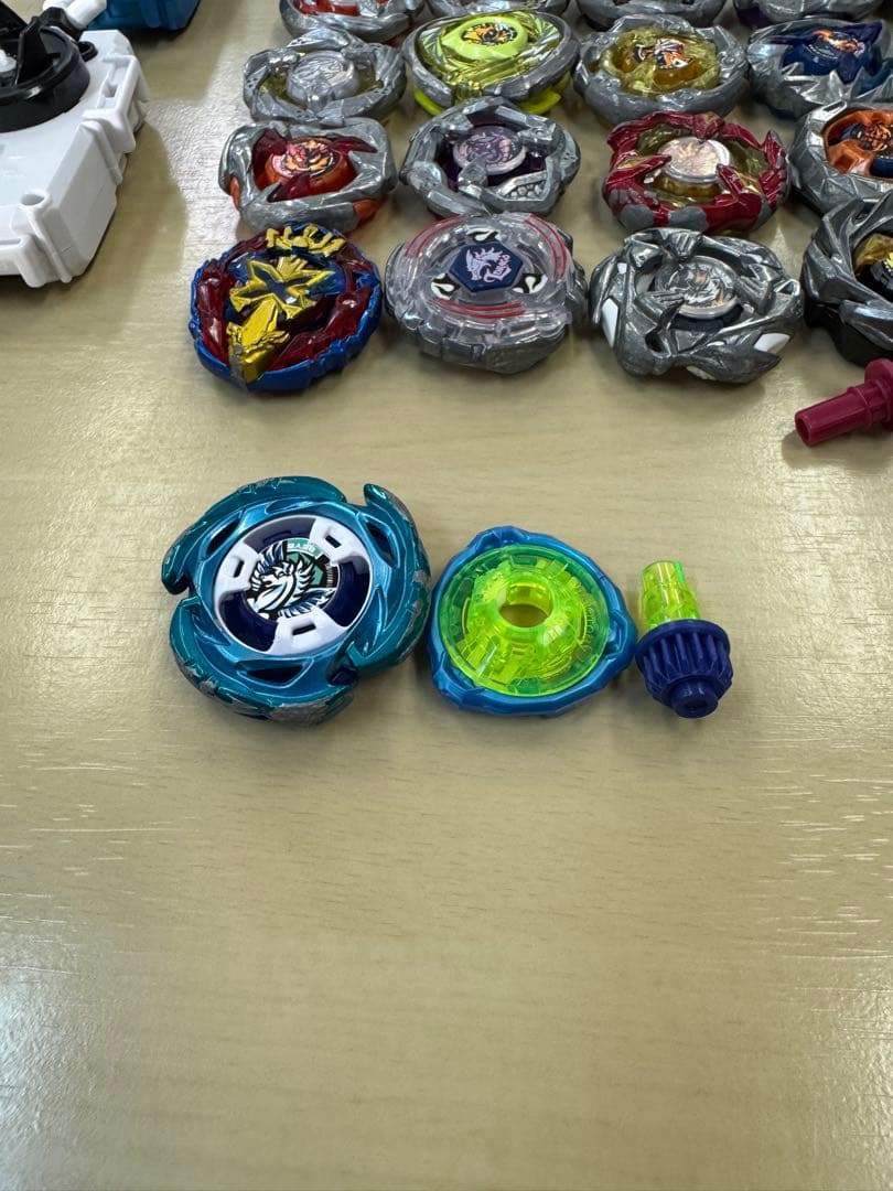 ベイブレードX 引退　大量　エアロペガサス