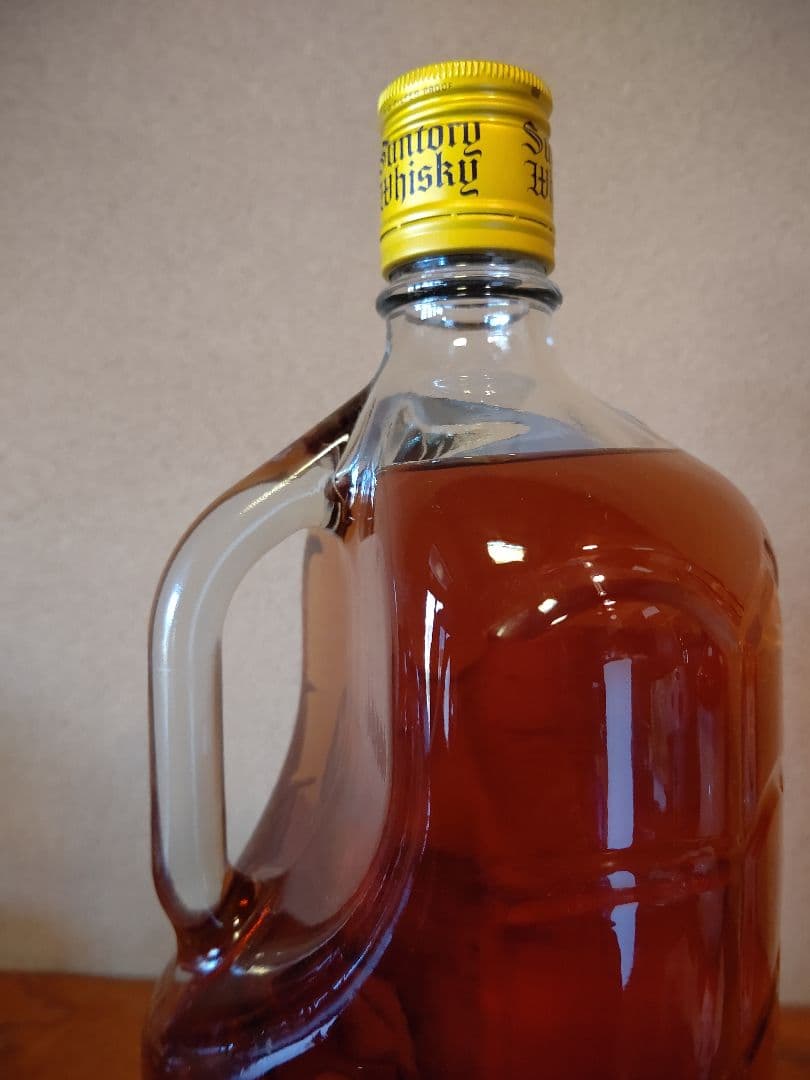 サントリーウイスキー 取っ手付き ガラス ボトル 角瓶 1920ml 終売品