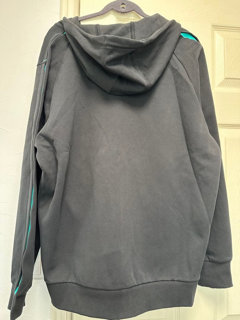 秋物最終値下げしました‼️【新品】Puma メルセデス・ベンツ ジャージ上下セット