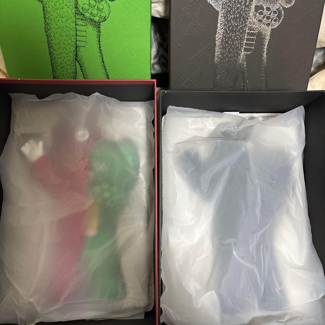 Kaws x Gachapin and Mukku 2体セット入手困難