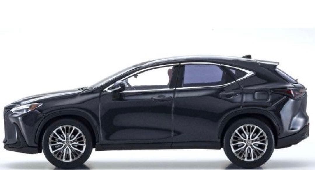 1/43 Lexus NX 450h＋ グラファイトブラックGF