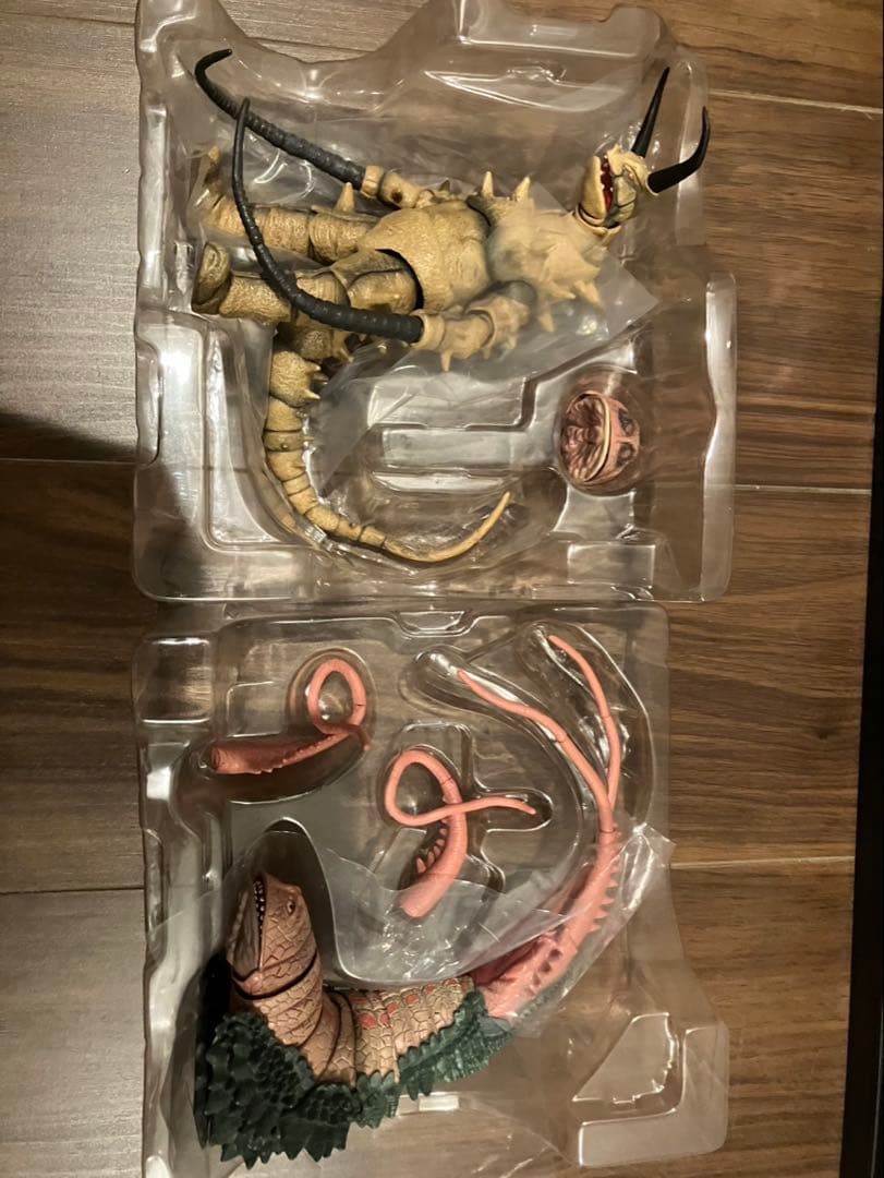 SHフィギュアーツ ツインテール　グドン　セット　ウルトラマン