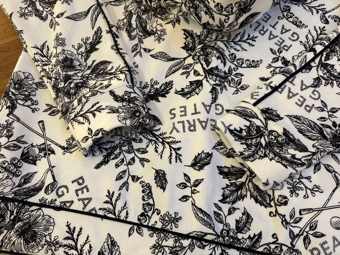 パーリーゲイツ　花柄ジップパーカー　フーディ　サイズ１　ホワイト　レディース