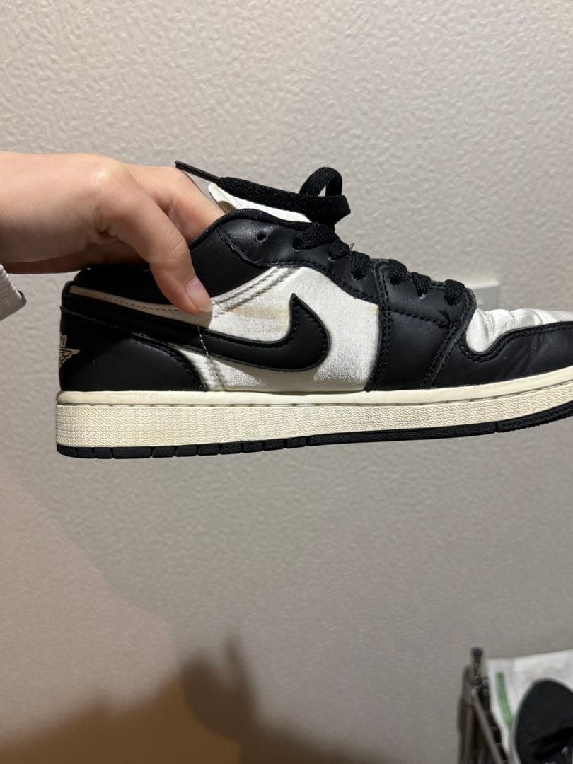 Nike Air Jordan 1 Low ブラック/ホワイト