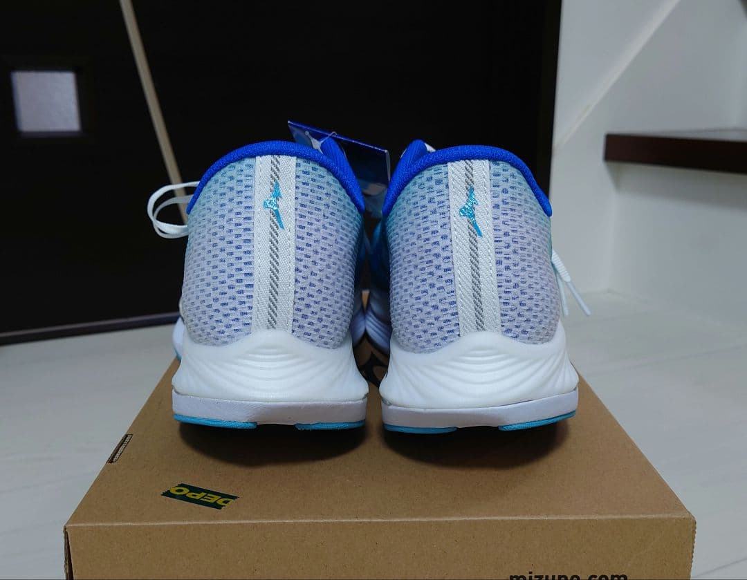 【新品】ミズノ ウェーブリベリオンフラッシュ2 28.0cm