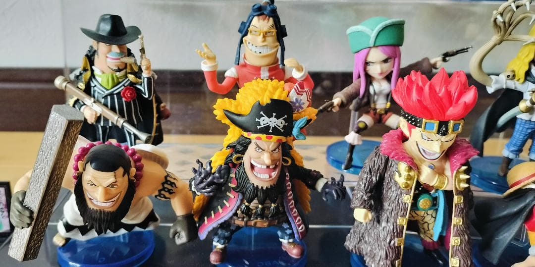 ワンピース　ワールドコレクタブルフィギュア20体　おまけつき