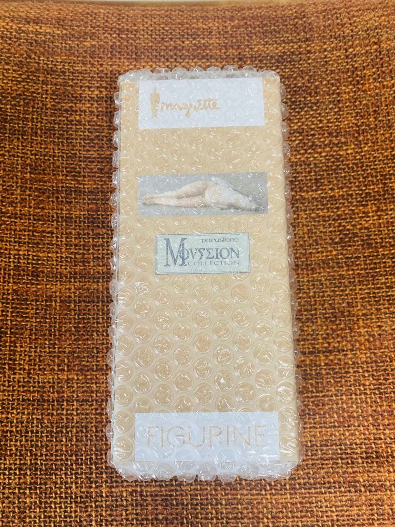 【新品未開封】ルネ マグリット 共同発明 フィギュア 新品未使用　東京美術館