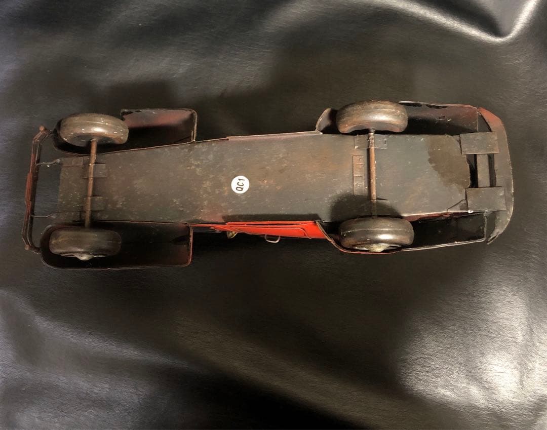 ブリキの車のおもちゃ　アメリカン　雑貨　アンティーク