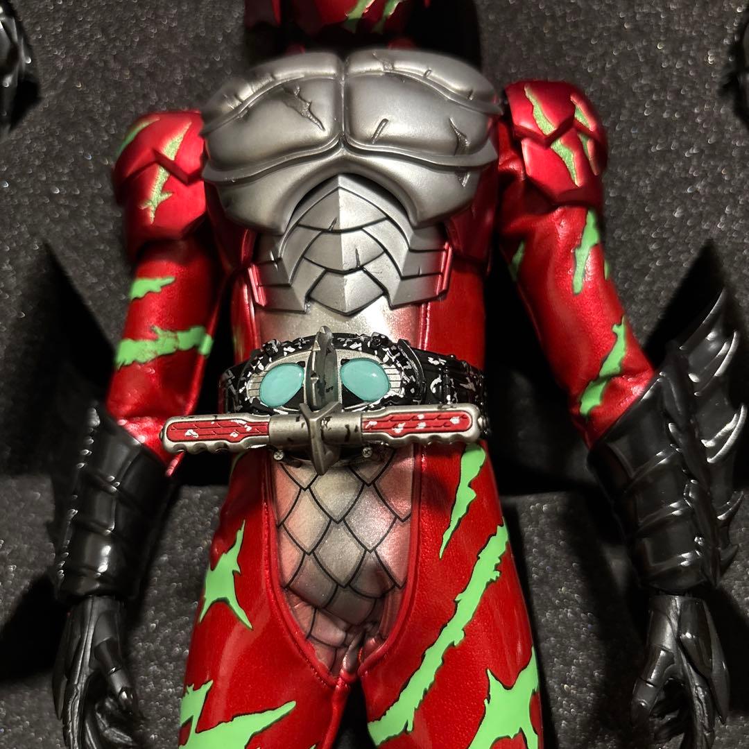 仮面ライダー　アマゾンズ　アマゾンアルファ　RAH フィギュア　ジャンク